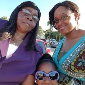 Meet your Posher, Edith